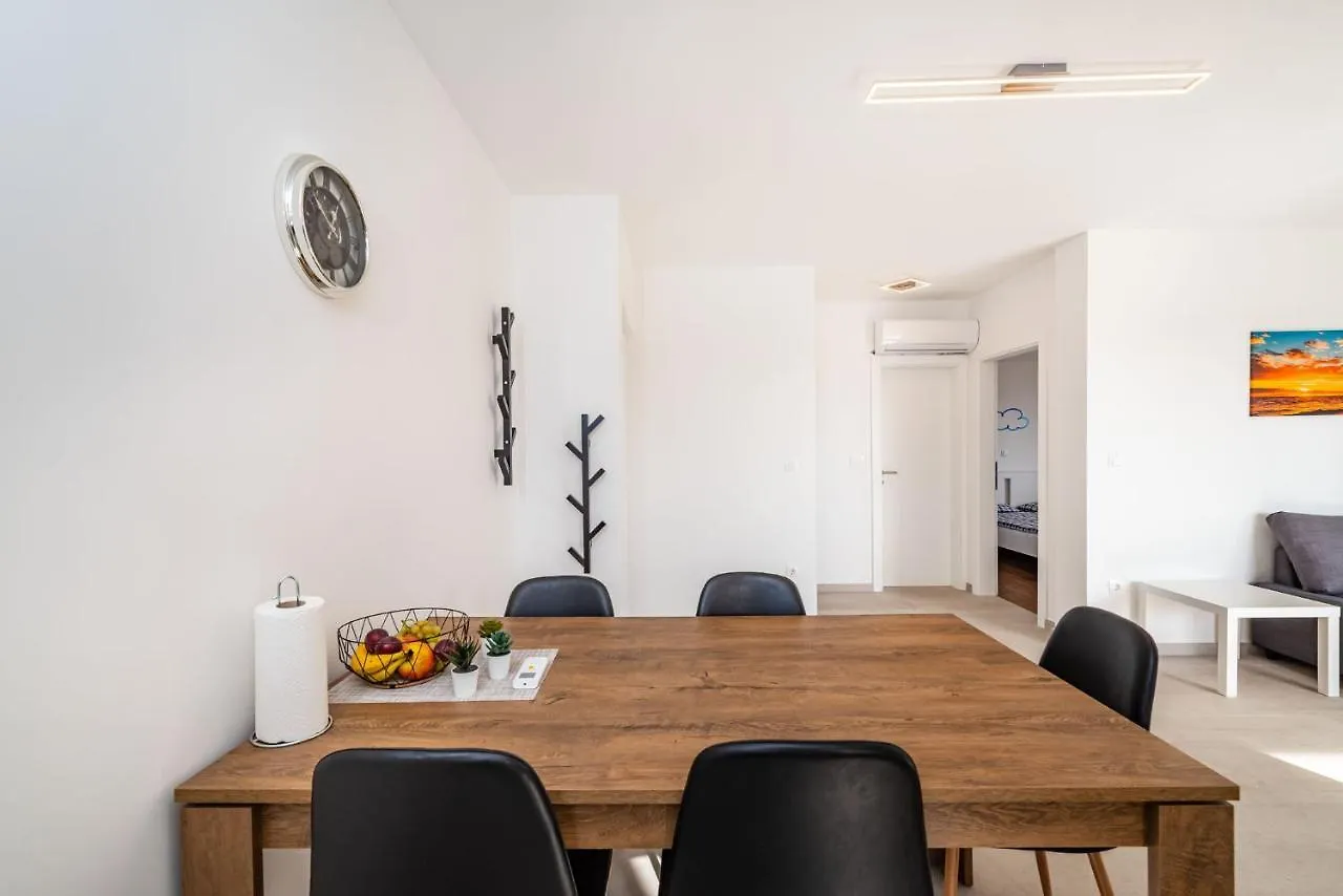 Апартаменты Appartments Kosamiri Nahe Zadar Привлака