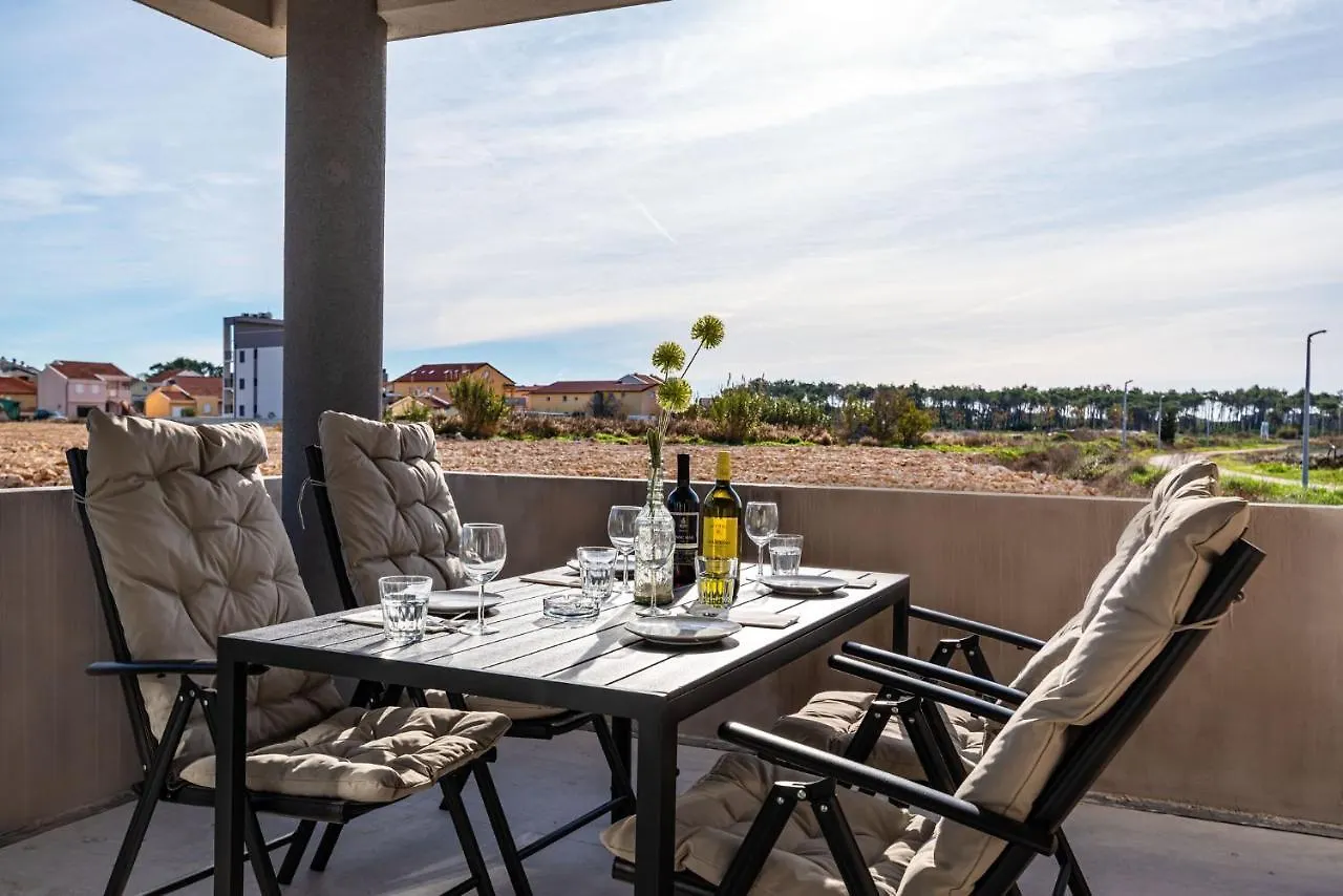 Апартаменты Appartments Kosamiri Nahe Zadar Привлака Хорватия